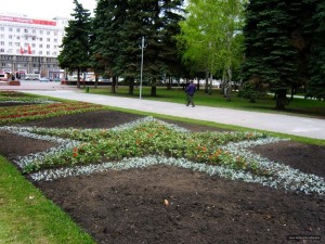 Из-за холодов в Челябинске отменили высадку цветов