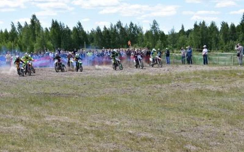 80 мотогонщиков показали свое мастерство на чемпионате Брянской области