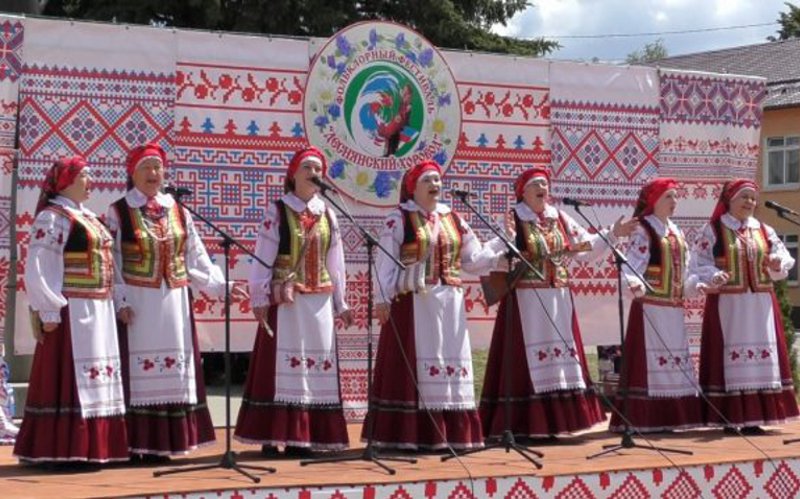 В Суземском районе начался международный фестиваль «Деснянский хоровод»