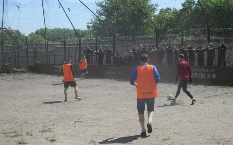 Осужденные колоний сыграли в футбол с брянскими командами