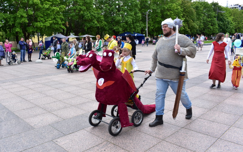 Из-за парада колясок в Брянске 3 июня ограничат движение