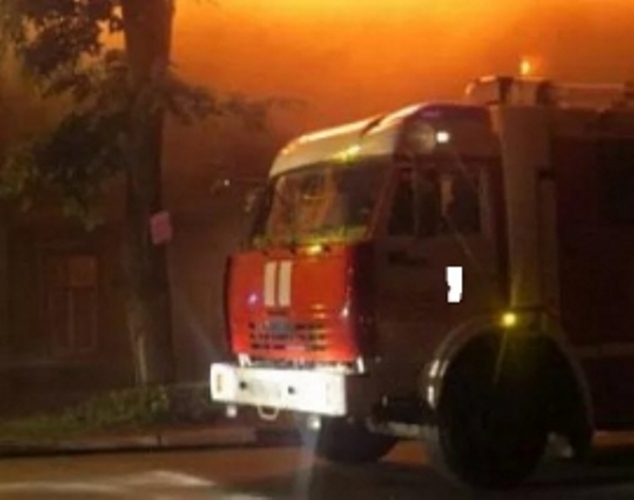 Сегодня ночью в Новозыбкове сгорел дом