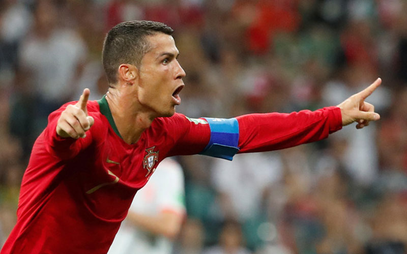 Хет-трик Роналду принес португальцам ничью в игре с Испанией