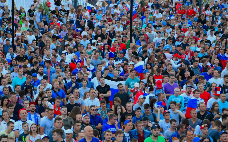 В Брянске трансляция футбольного матча России с Уругваем пройдет на площади Партизан