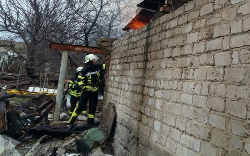 В Володарском районе Брянска сгорела дача
