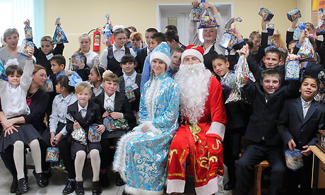 Владимир Оборотов поздравил воспитанников интерната с Новым годом