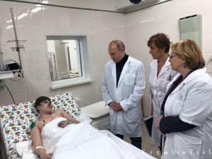 Владимир Путин приехал в больницу Магнитогорска