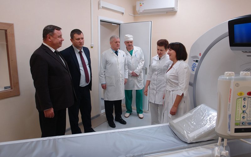 В брянской больнице №4 открыли кабинет компьютерной томографии