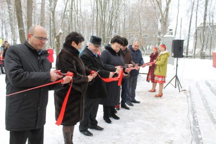 В Погарском районе открыли обновленный Дом культуры