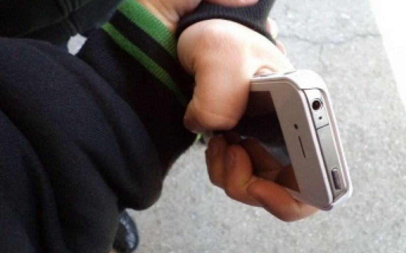 В поезде брянец украл телефон у 11-летнего мальчика