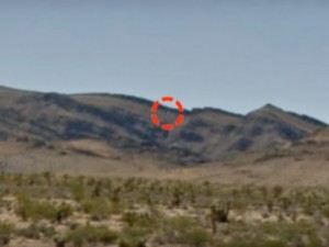 Шарообразный НЛО попал на камеру возле испытательного полигона в Неваде