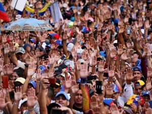 Вашингтон призывает «покончить» с режимом действующего президента Венесуэлы Мадуро