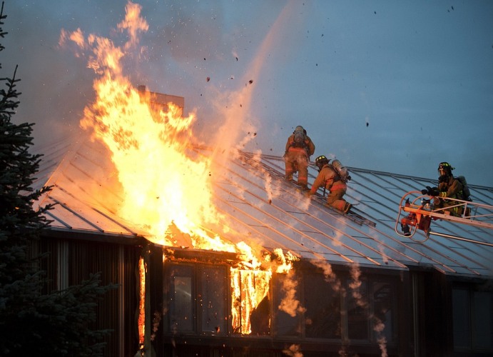В Погарском районе сгорел жилой дом, есть пострадавшие