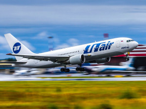 Авиакомпания UTair заявила о риске прекращения деятельности