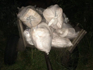 28 мешков сала на двух телегах пытались перевезти украинцы через границу
