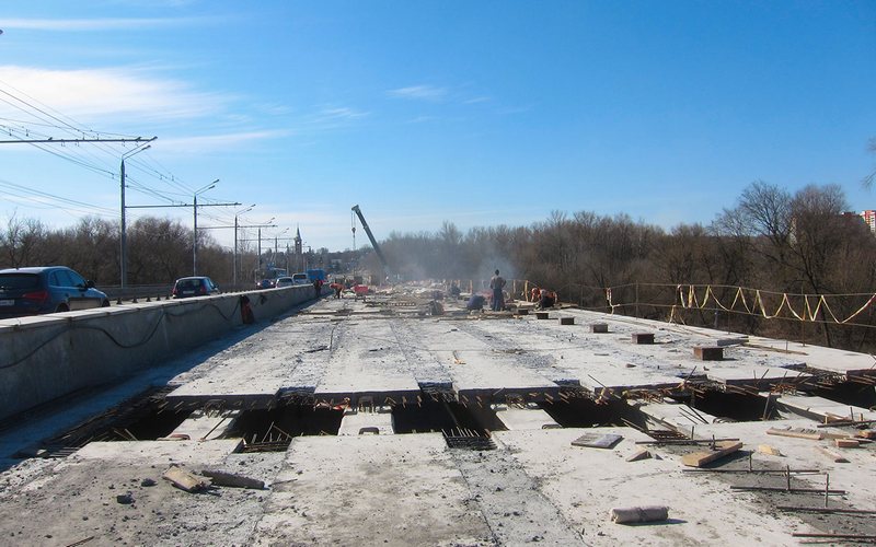 На Первомайском мосту готовы девять пролетов