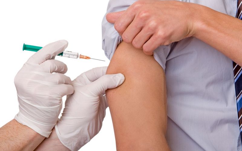 В России создали вакцину сразу от пяти заболеваний