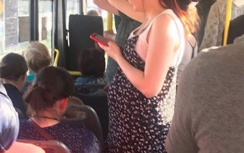 Брянцы поссорились из-за беременной пассажирки душного автобуса