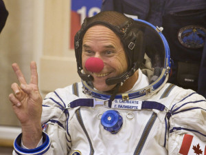 NASA ищет профессионального юмориста в «марсианский» экипаж