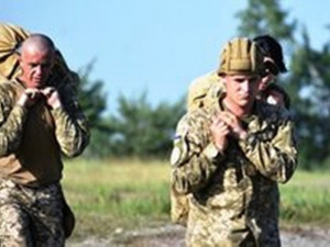 Украинские силовики покидают позиции на линии соприкосновения с ЛНР