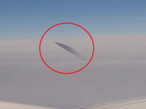 Пилот челябинского авиаотряда признался, что его самолет едва не столкнулся с НЛО
