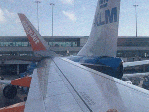 Пассажирские Boeing и Airbus столкнулись в Амстердаме