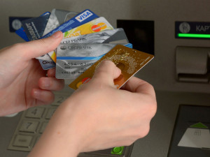 Из-за чего Россию могут покинуть платежные системы Visa и MasterCard