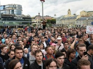 «Не загоняйте людей в угол — они дадут сдачи»: о московских акциях протеста