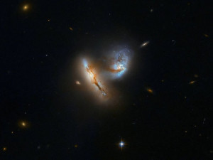 Телескоп Хаббл запечатлел «странные светящиеся существа»