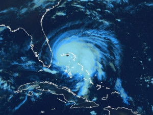 На Багамские острова обрушился ураган «Дориан»: последствия оказались катастрофическими