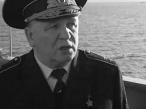 Умер вице-адмирал, поднимавший подлодку «Курск»