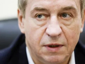 По КПРФ нанесен удар. Левченко уходит в отставку с поста губернатора Иркутской области