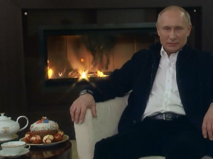 Путин поздравил россиян с Пасхой заверениями о «светлом» будущем