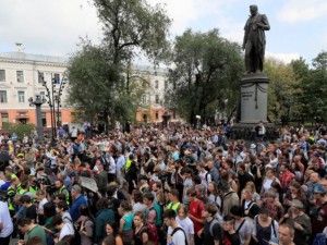 Массовых протестов ждет половина россиян
