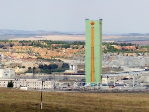 Семь человек заболели коронавирусом на Узельгинском подземном руднике в Челябинской области