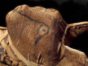 Внутри мумий Древнего Египта томограф обнаружил жутковатые вещи (видео)