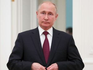 Зарплаты ниже МРОТ Путин назвал антиконституционными