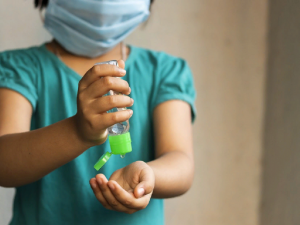 Среди южноуральских школьников вновь выявили зараженных коронавирусом