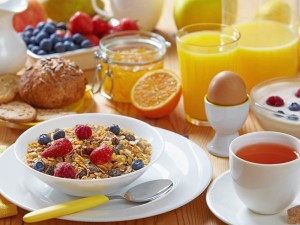 Что не стоит есть на завтрак, рассказала медик Кононенко